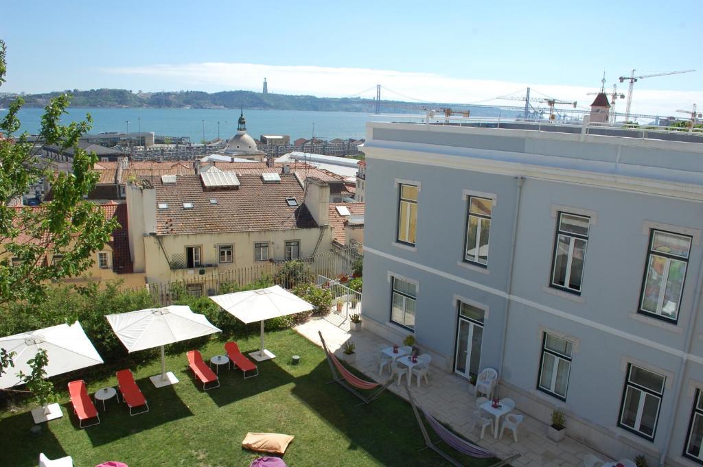 Lisb'On Hostel Lisbon Exterior photo